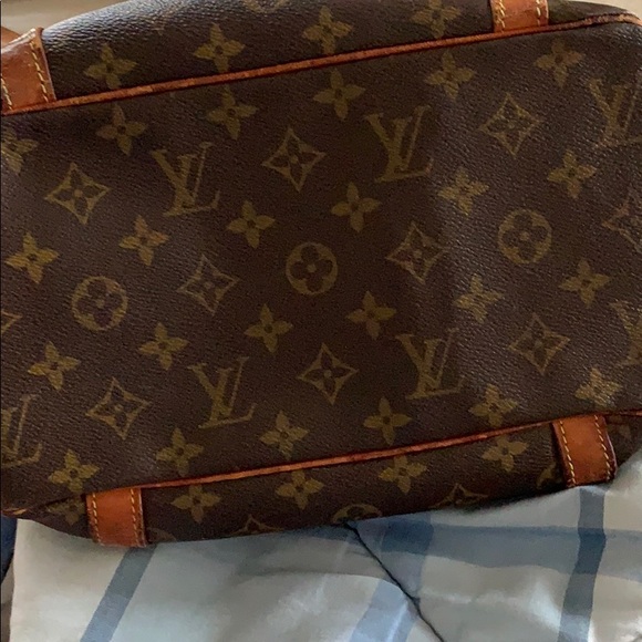 Louis Vuitton LV monagram shopping tote. - Picture 6 of 8